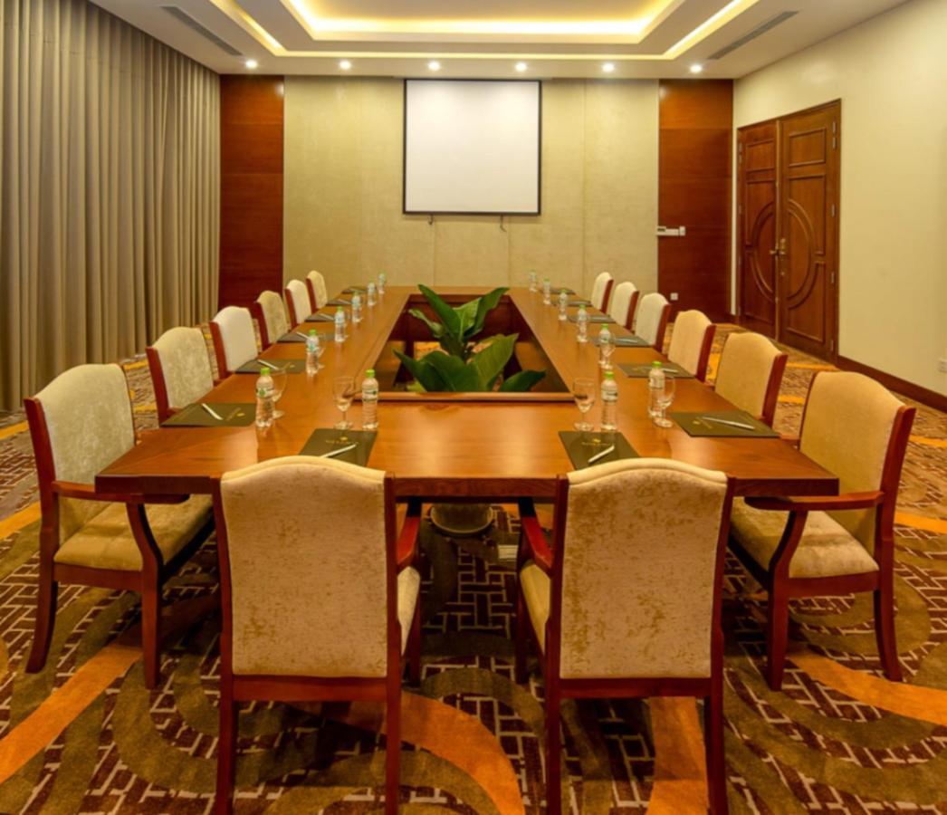 Xavia Hotel Quy Nhon Buitenkant foto
